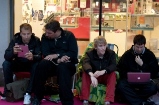 Telia iPhone4 kö Göteborg Switchers