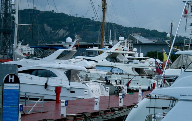 Azimut 105 Barcelona